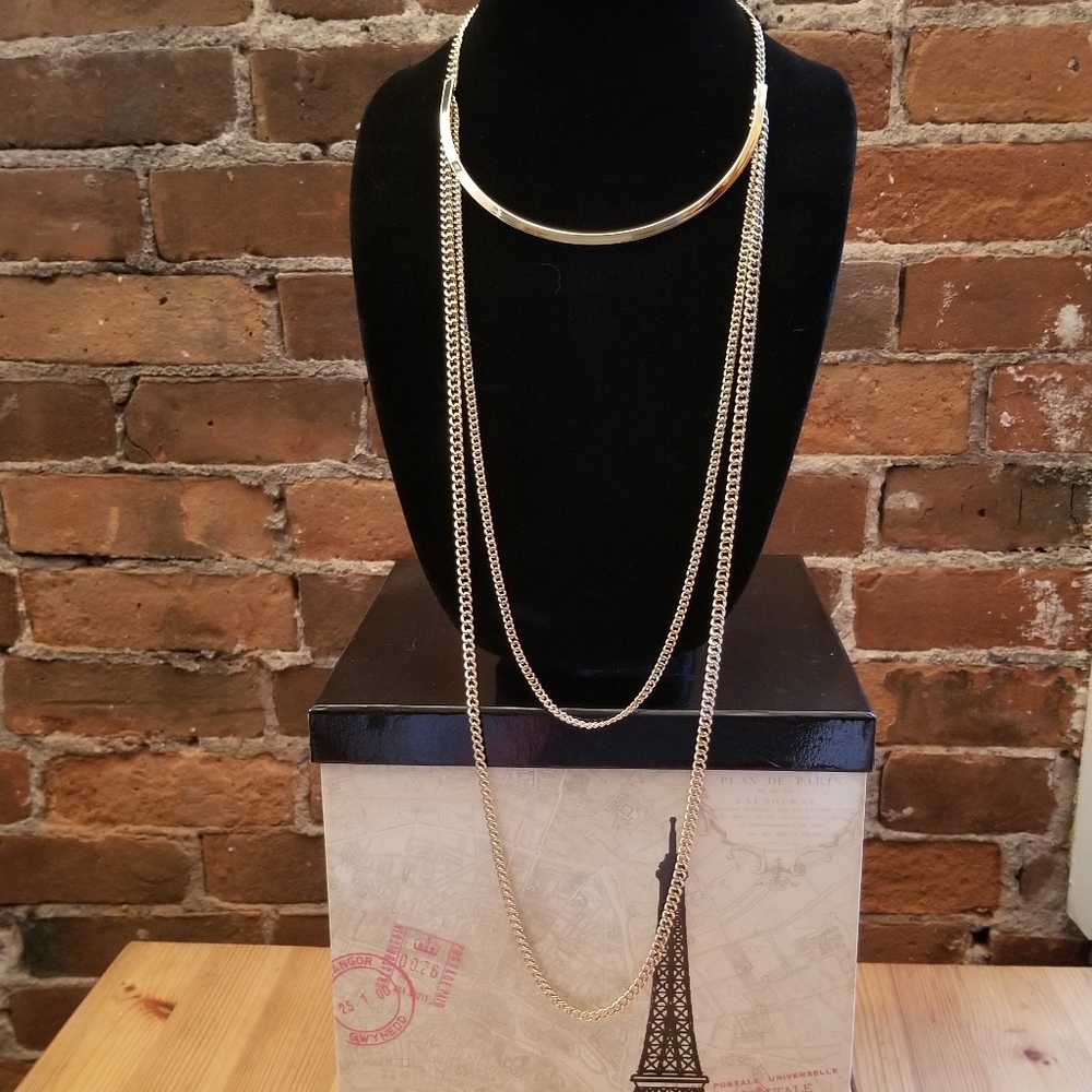 **Buy 2 get 30% OFF** NWT BCBGeneration Triple Strand Goldtone Necklace